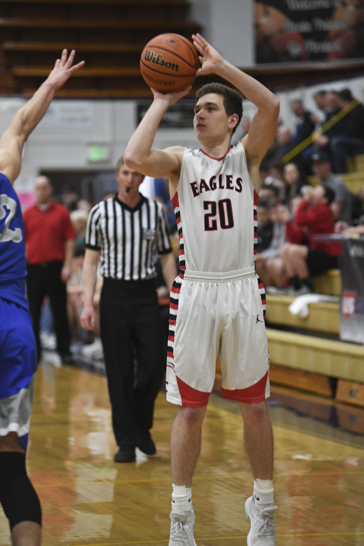 Santiam Christian falls to Blanchet Catholic, places fifth